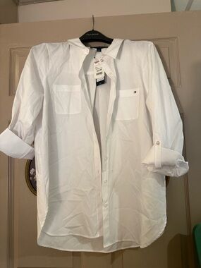 Tommy Hilfiger Men’s White Long-Sleeve Button-Down Shirt